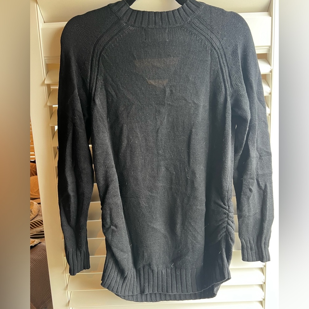 Old Navy Maternity Sweater - Picture 6 of 7